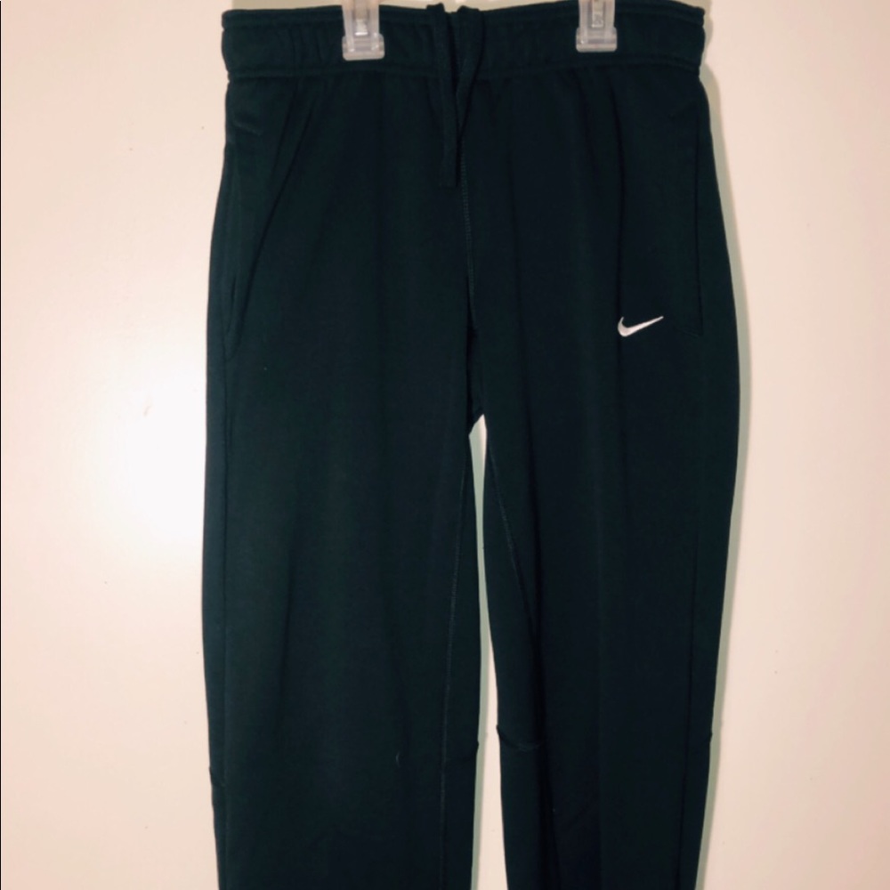 Very cute black nike sweatpants